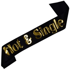 Czarna szarfa ze złotym nadrukiem Hot & Single