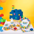 czapeczki-talerz-tort-klocki_zdjecie-aranzacyjne_25d0ec67-84be-4d73-8af9-472d0495ea92_720x.webp