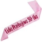 Przebojowa 50-tka + imię - jasnoróżowa szarfa z fuksjowym nadrukiem