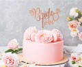 Topper papierowy różowe złoto Bride to be na tort, 22 x 15 cm