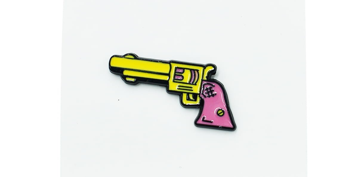 Rewolwer - Zabawna Przypinka Pin