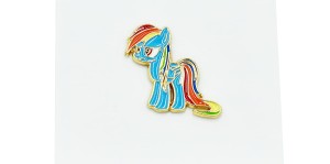 Tęczowy kucyk - Zabawna Przypinka Pin