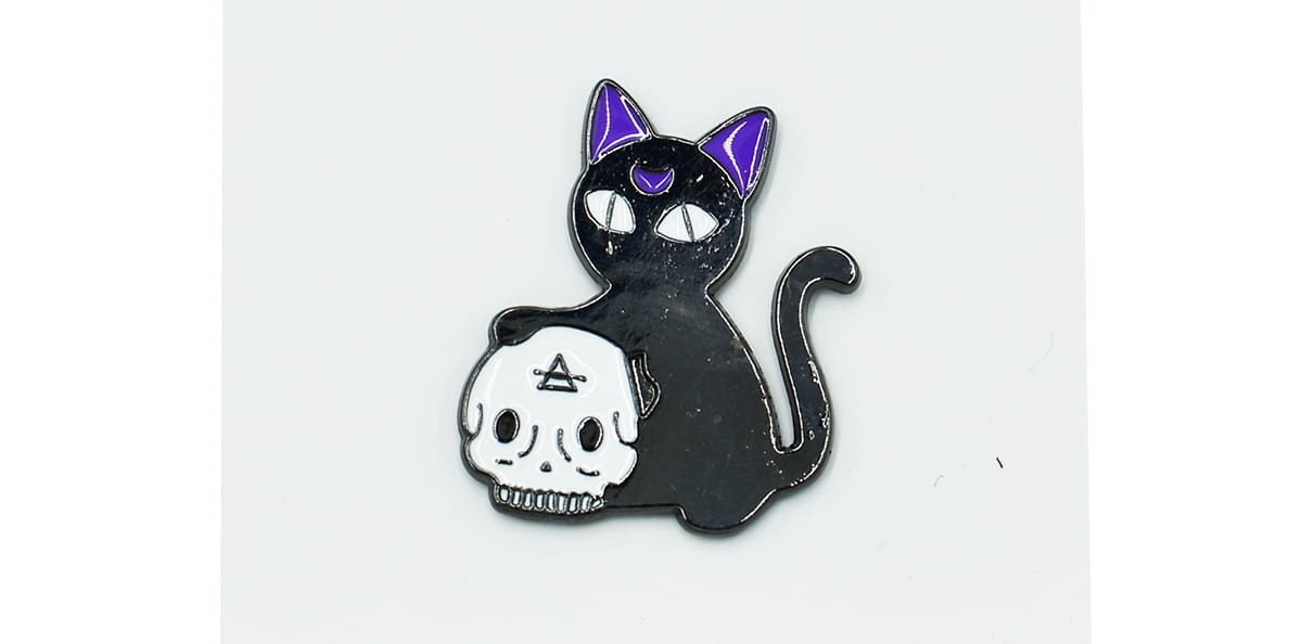 Czarny Kot i czaszka - Zabawna Przypinka Pin