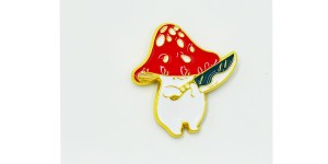 Muchomorek z nożem - Zabawna Przypinka Pin