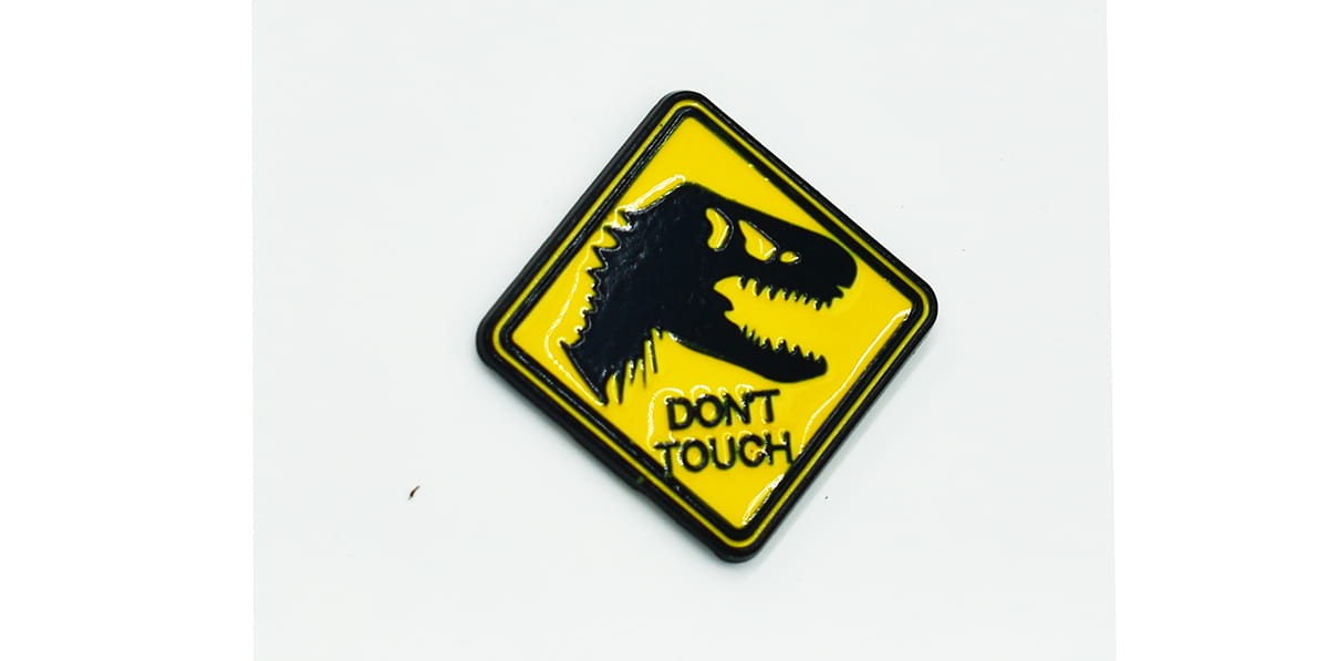 T-REX Dont touch - Zabawna Przypinka Pin
