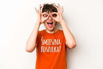 Czy śmieszna koszulka urodzinowa to dobry prezent?